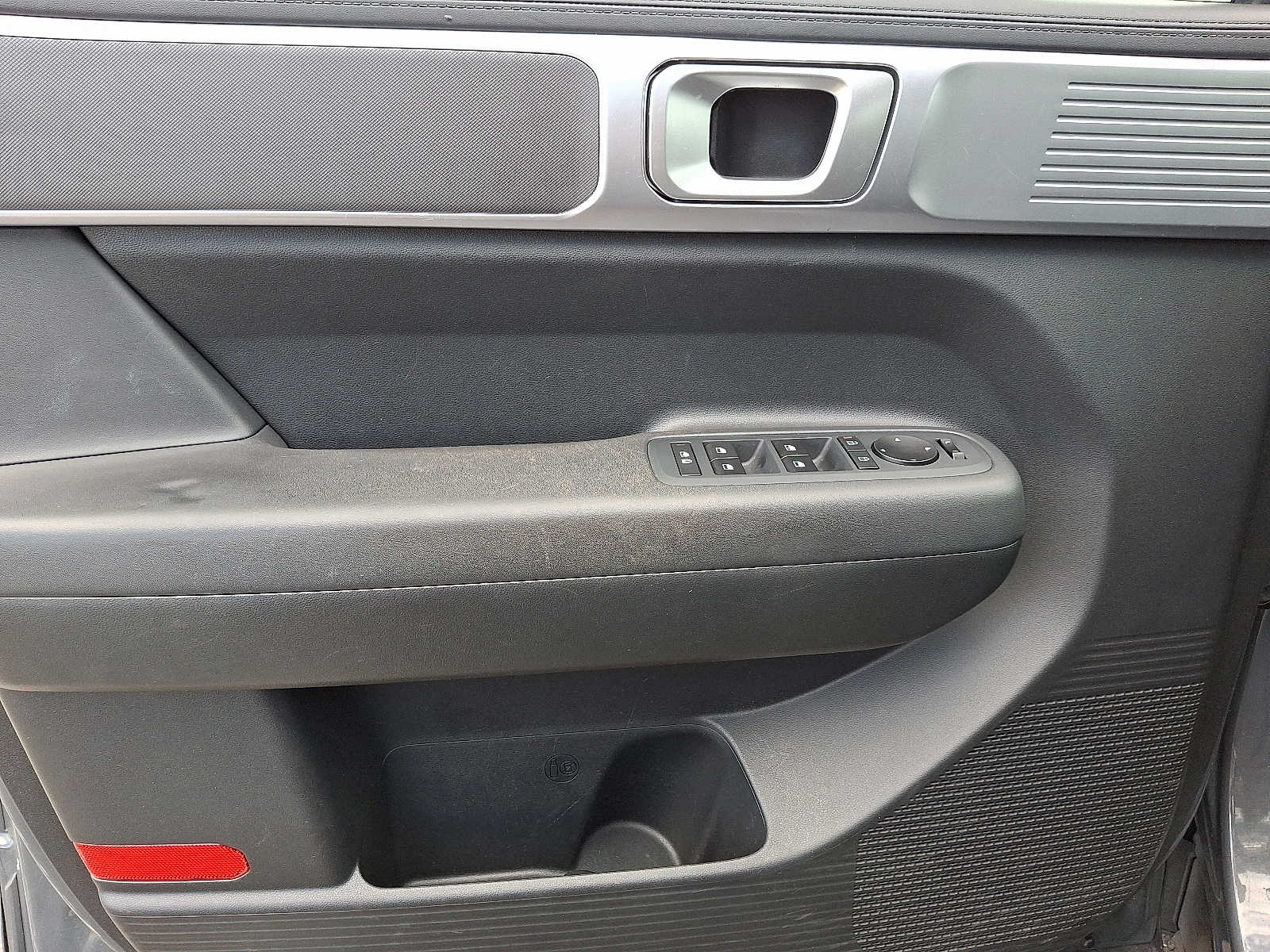 2024 Hyundai Santa Fe SE - Photo 13
