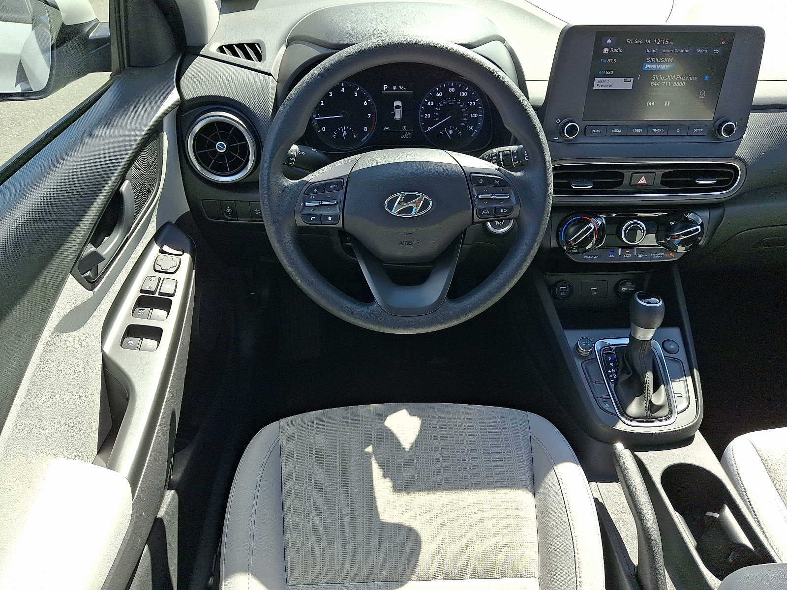 2023 Hyundai Kona SEL - Photo 12