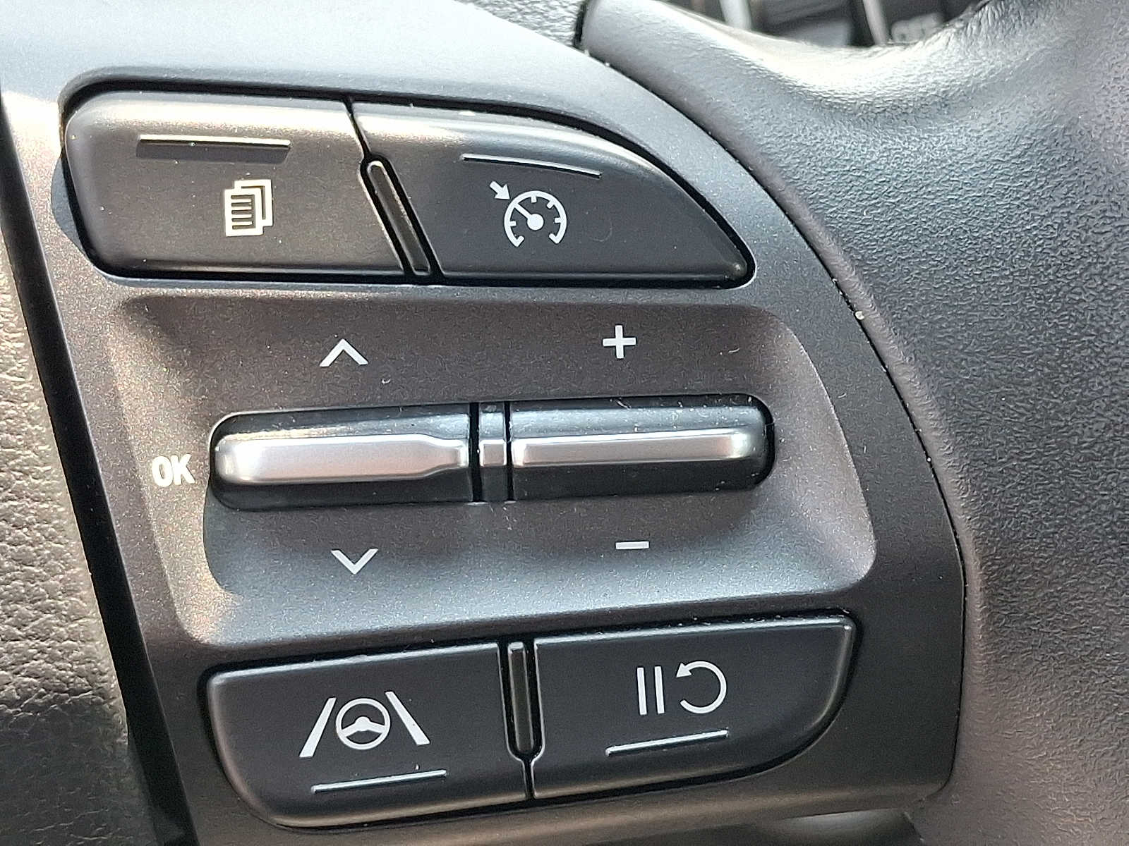 2023 Hyundai Kona SEL - Photo 24