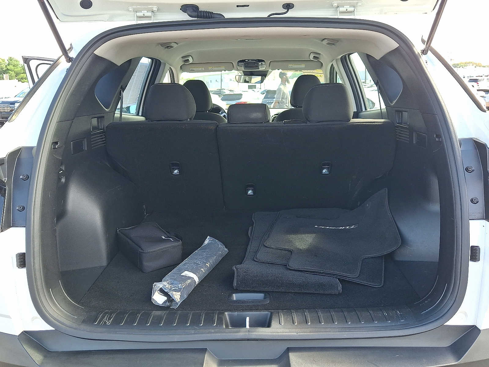 2024 Hyundai Tucson SE - Photo 29