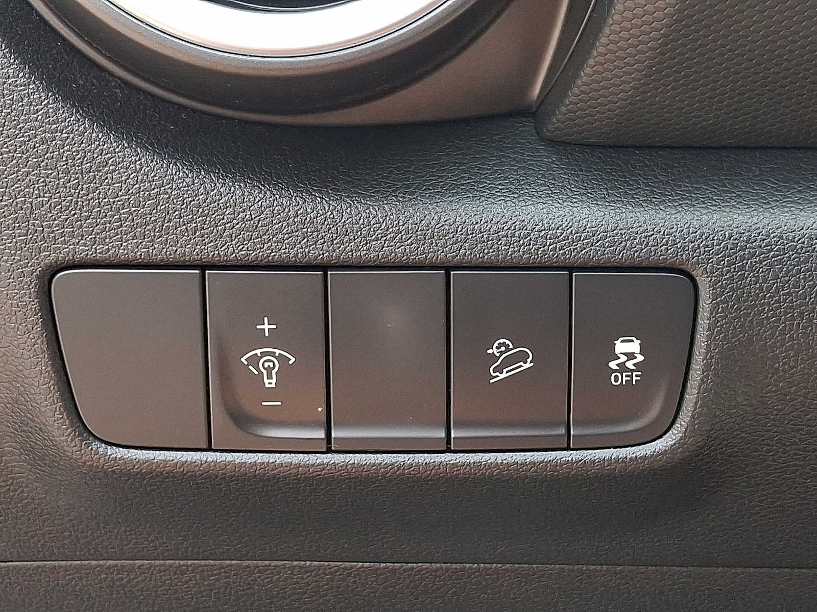 2023 Hyundai Kona SEL - Photo 29