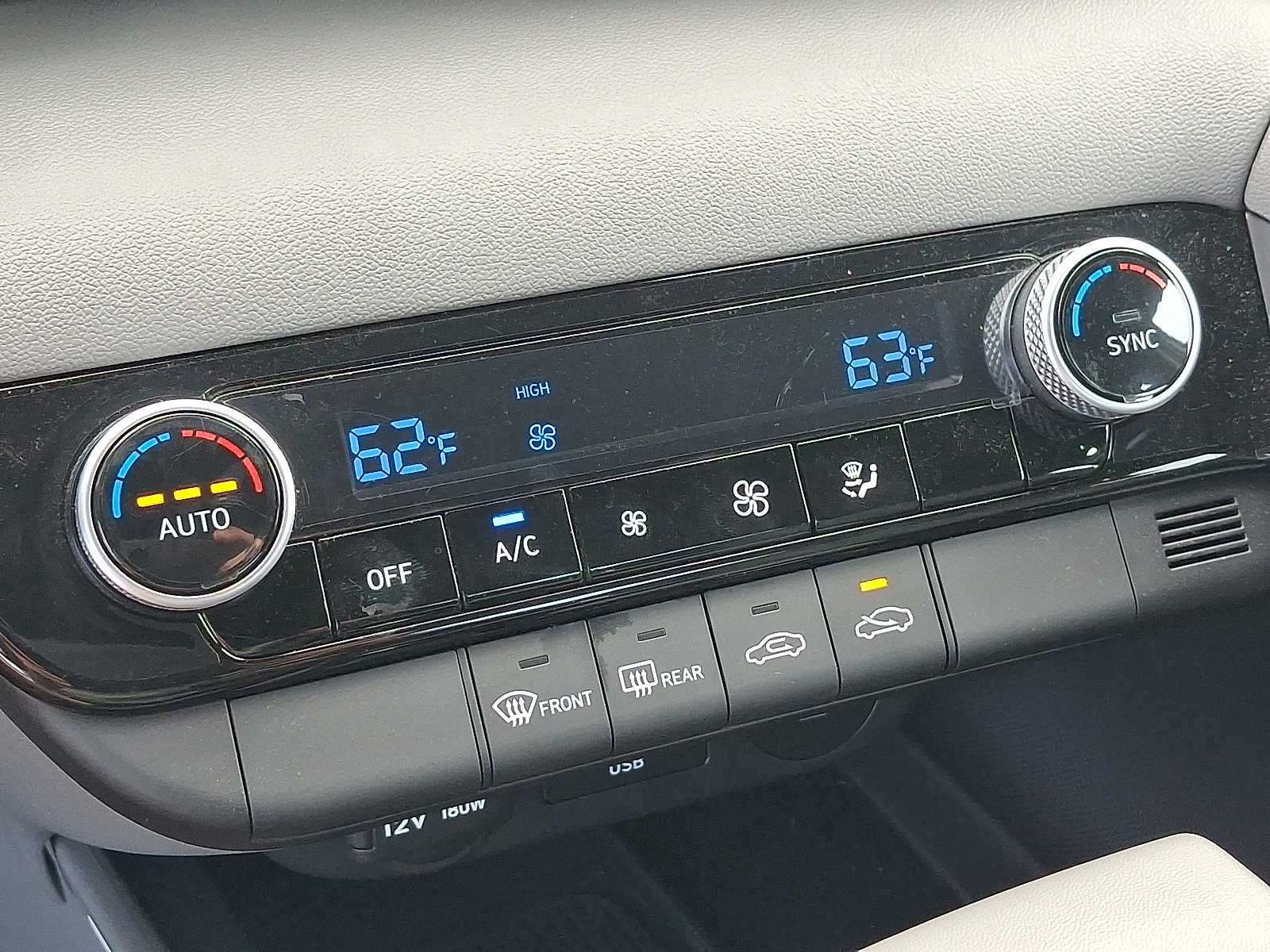 2026 Hyundai Elantra SEL Sport - Photo 16