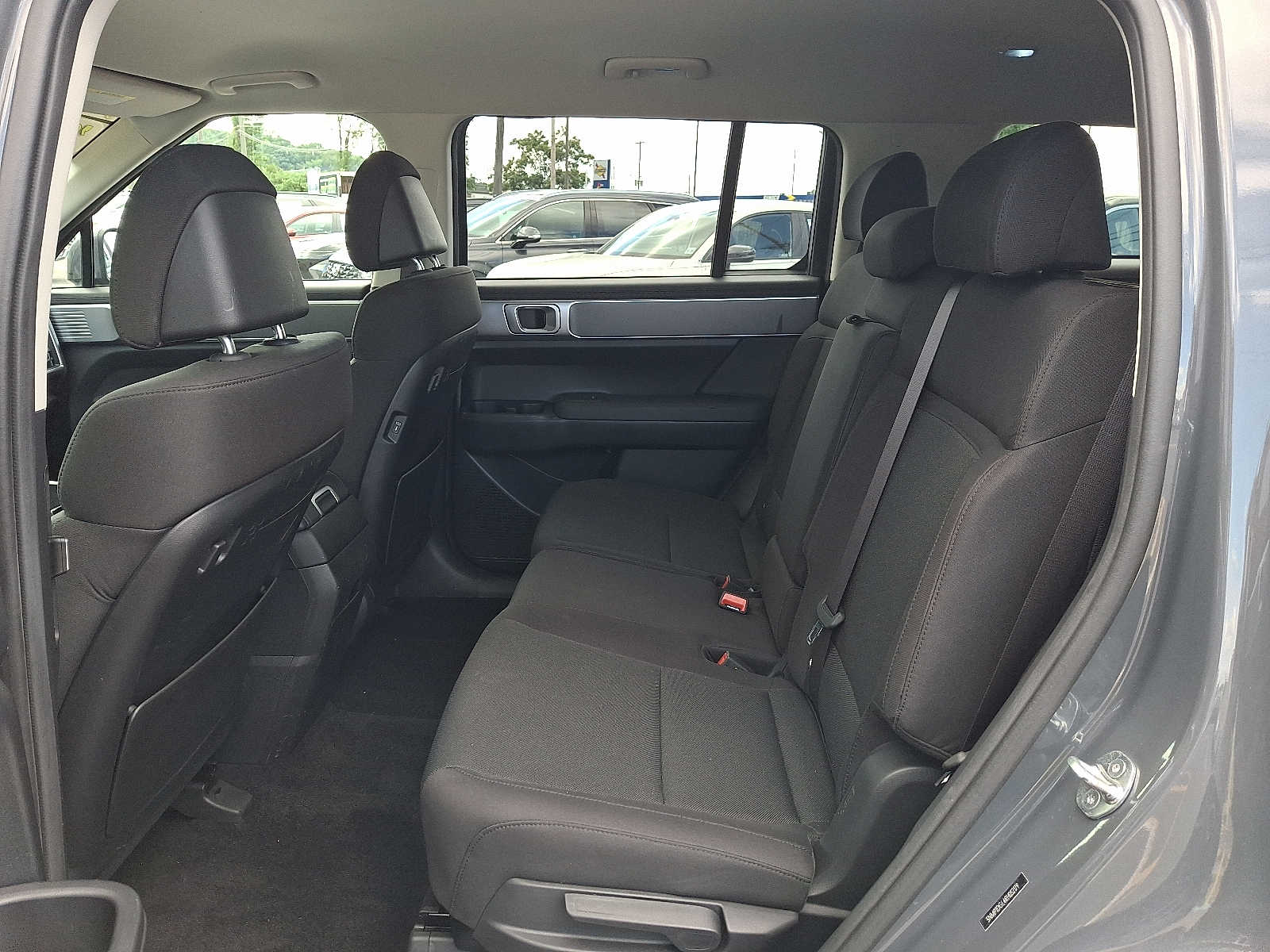 2024 Hyundai Santa Fe SE - Photo 11
