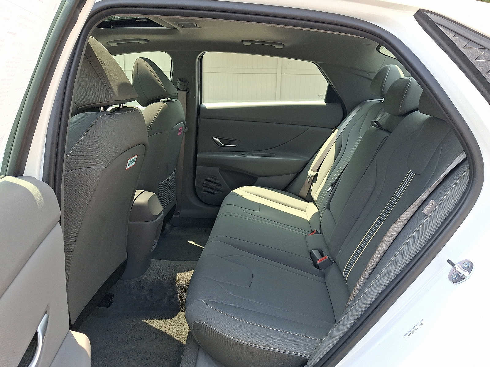 2026 Hyundai Elantra SEL - Photo 11