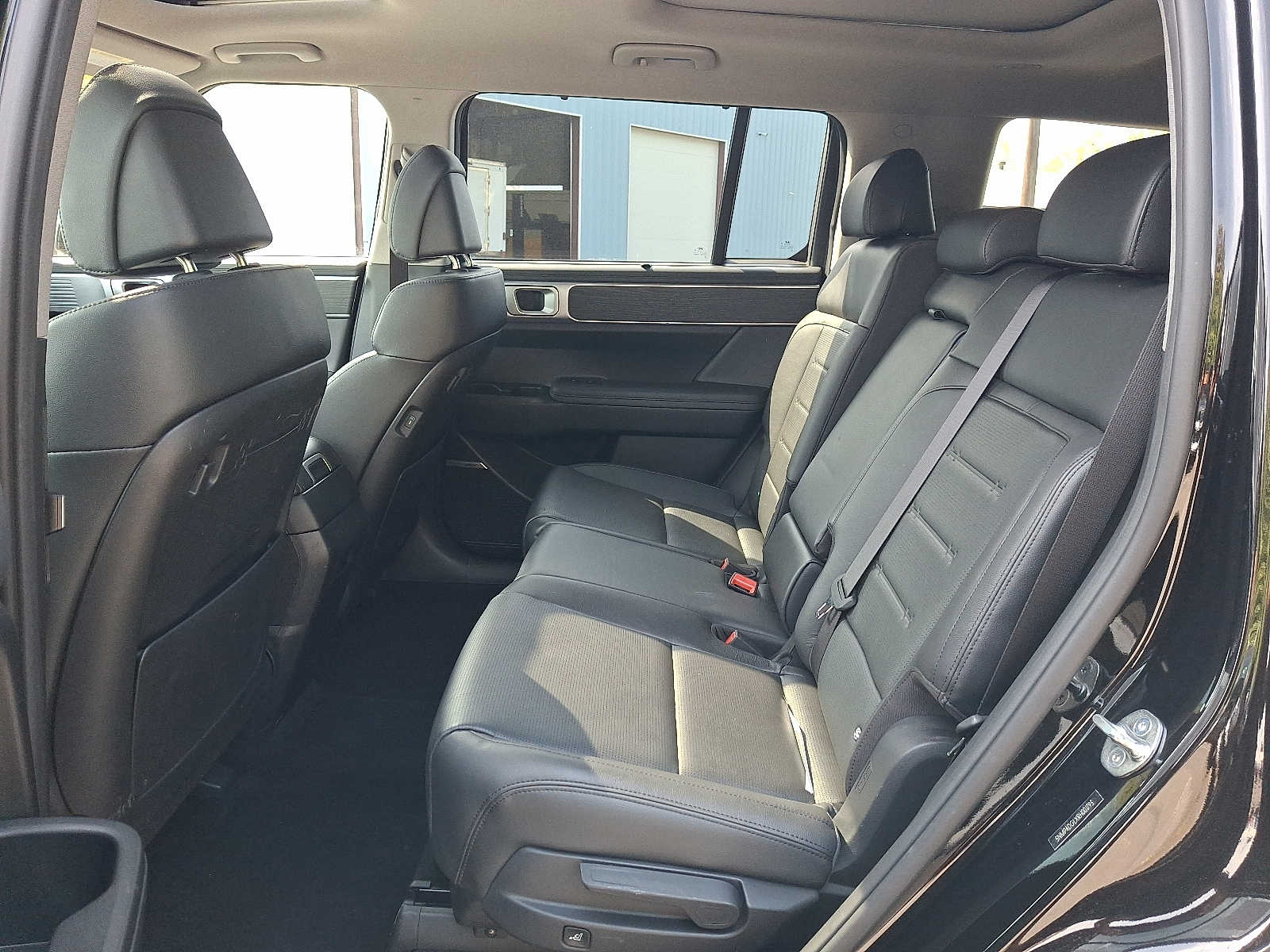 2024 Hyundai Santa Fe Limited - Photo 11