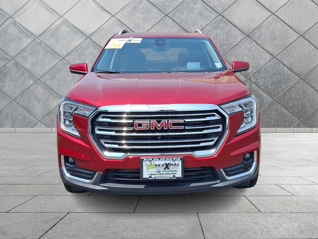 Used 2023 GMC Terrain SLT SUV