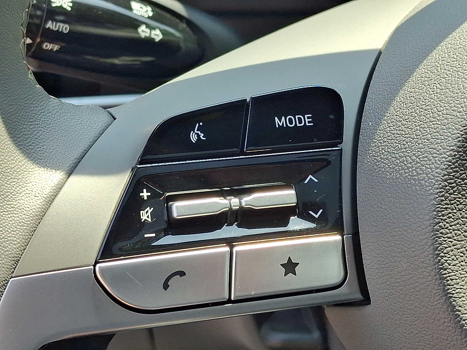 2026 Hyundai Elantra SEL - Photo 22