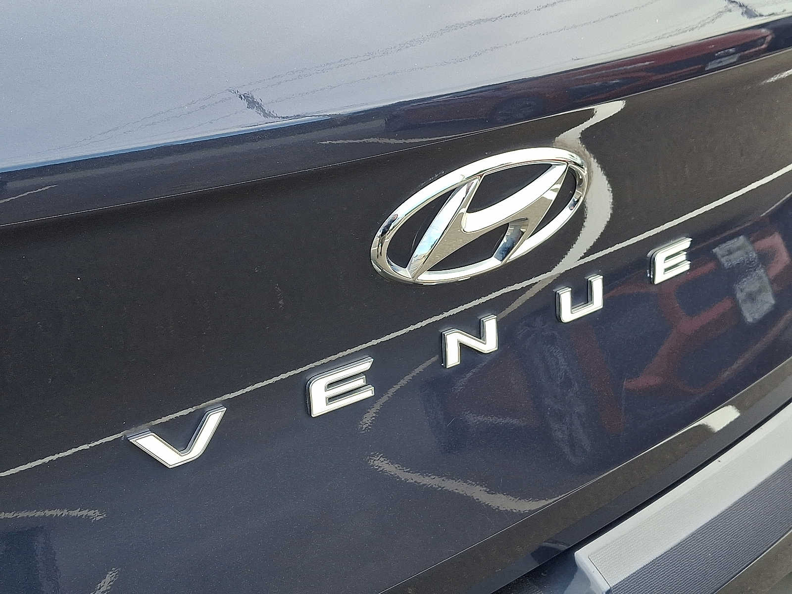 2023 Hyundai Venue Limited - Photo 32