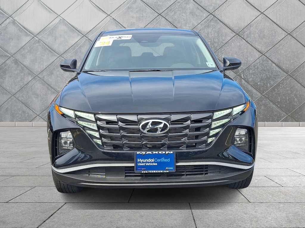 Used 2024 Hyundai Tucson SE SUV