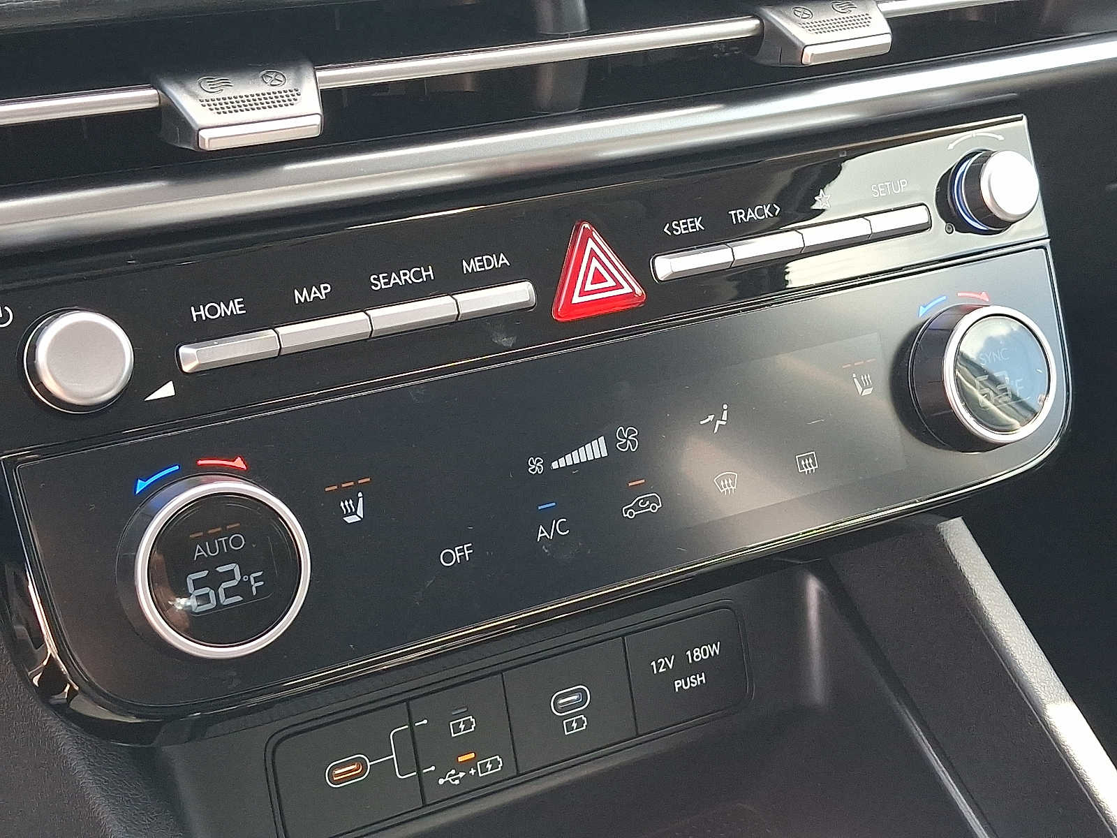 2026 Hyundai Tucson SEL - Photo 16