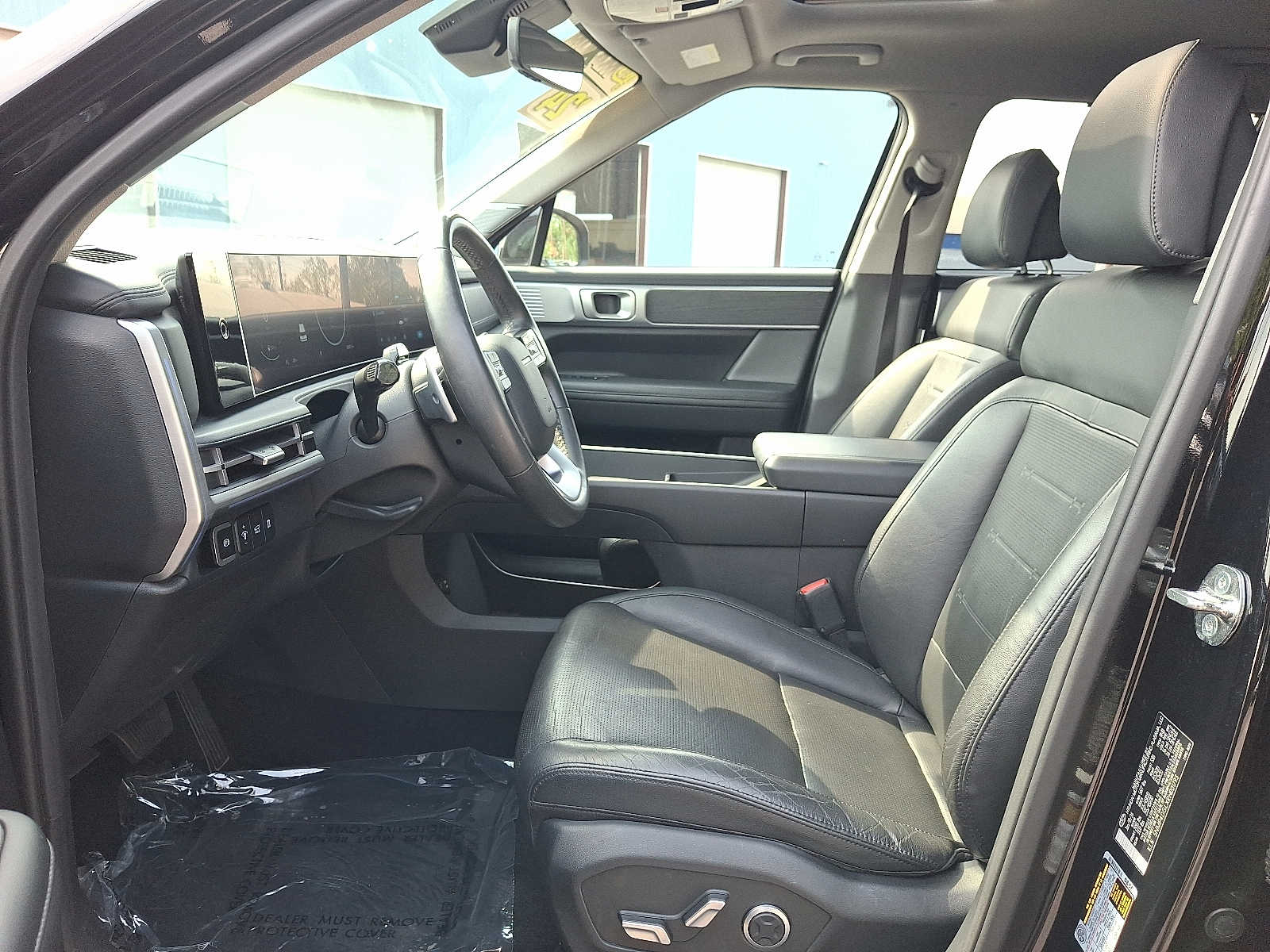 2024 Hyundai Santa Fe Limited - Photo 14