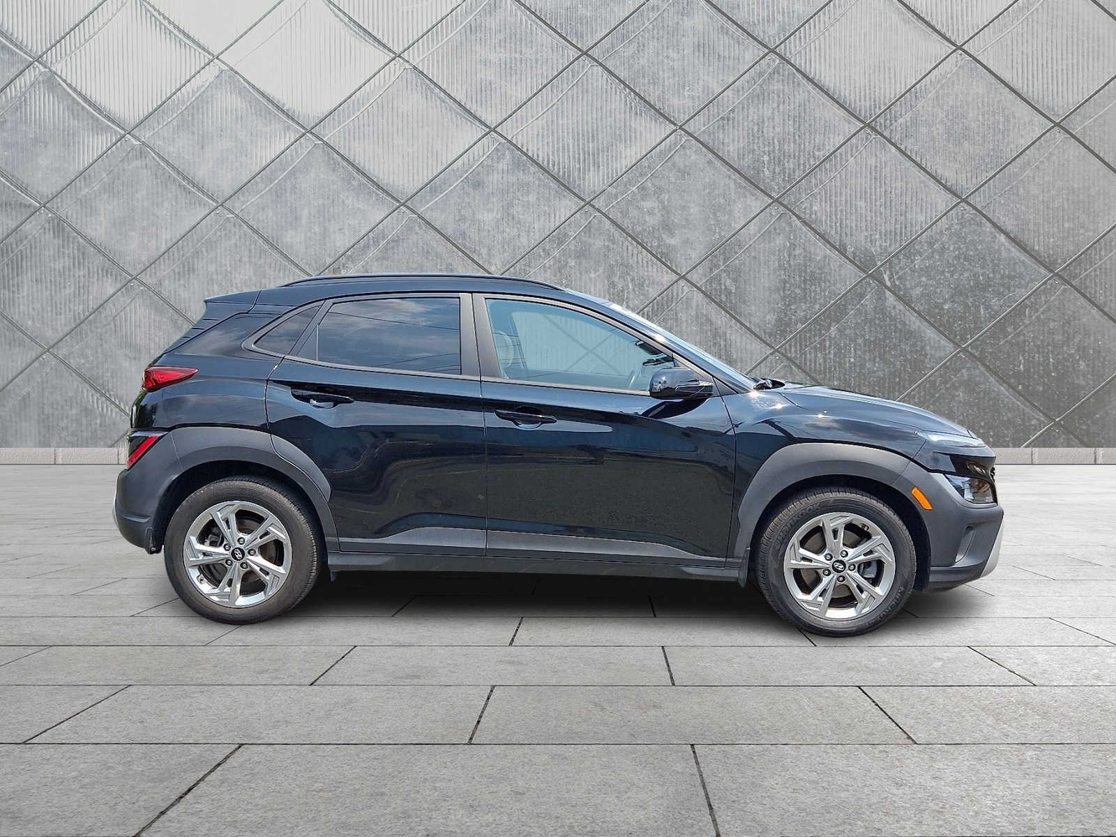 2023 Hyundai Kona SEL - Photo 8