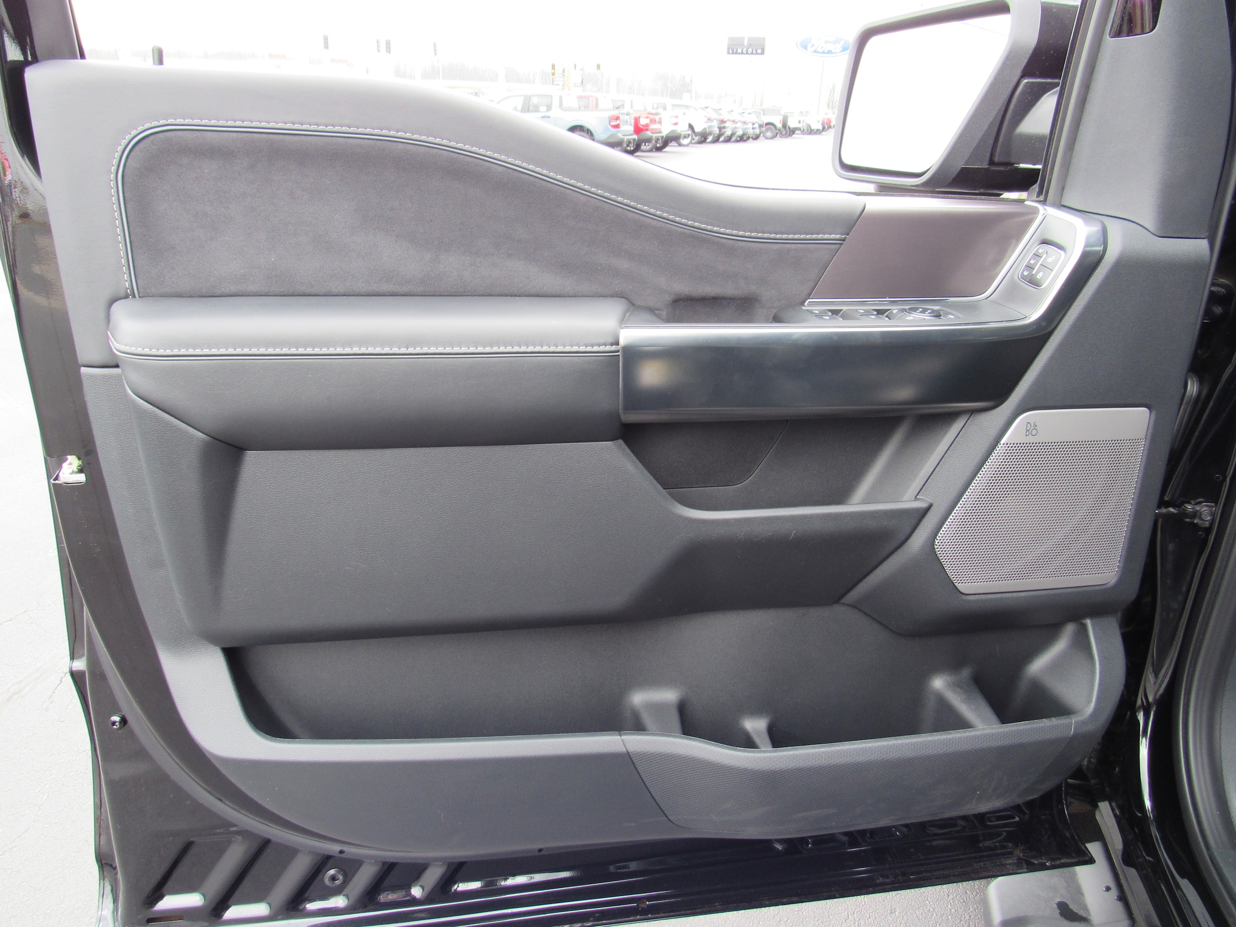 2026 Ford F-150 Platinum - Photo 24