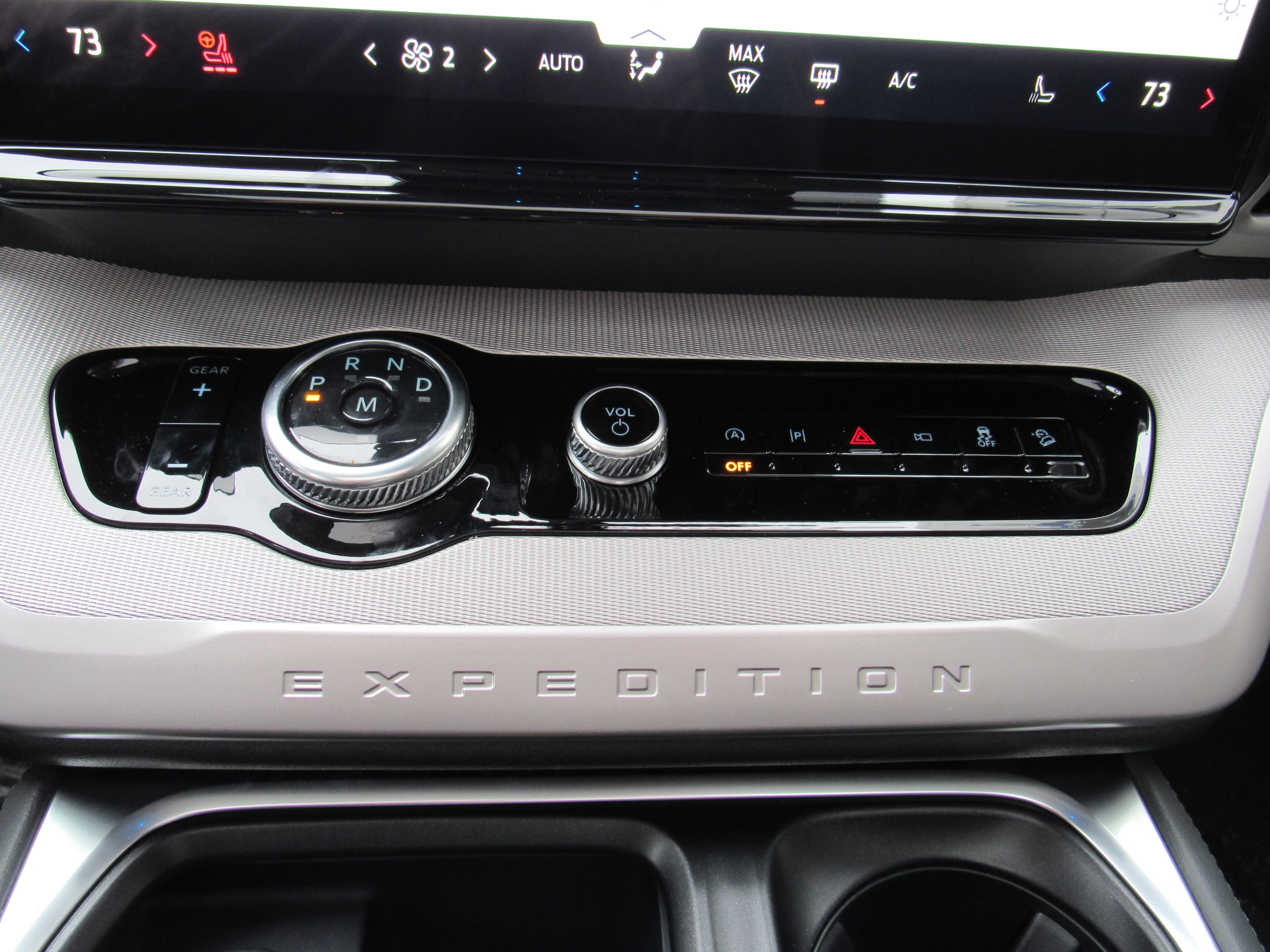 2026 Ford Expedition Active - Photo 17