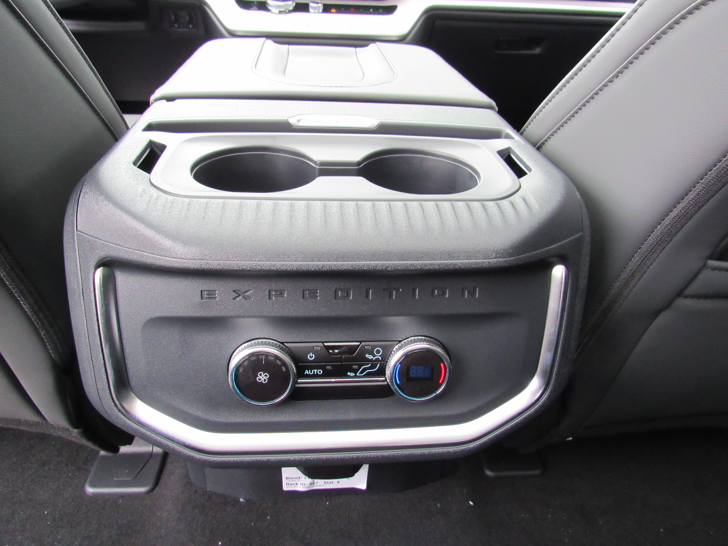 2026 Ford Expedition Active - Photo 27