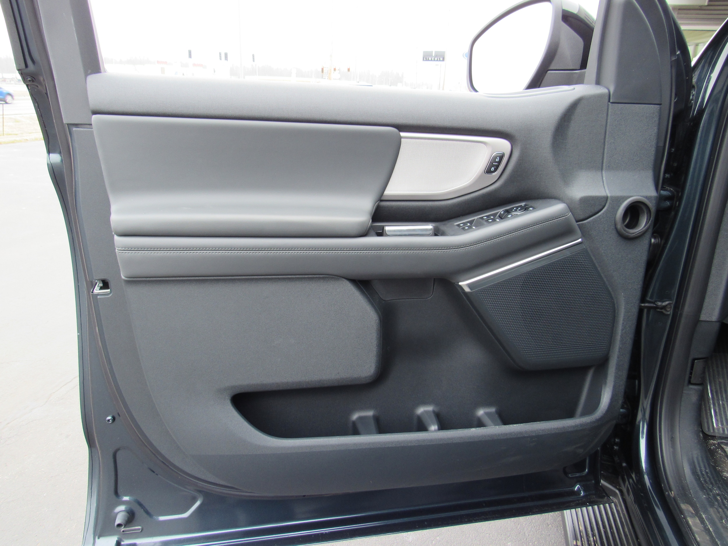 2026 Ford Expedition Active - Photo 25