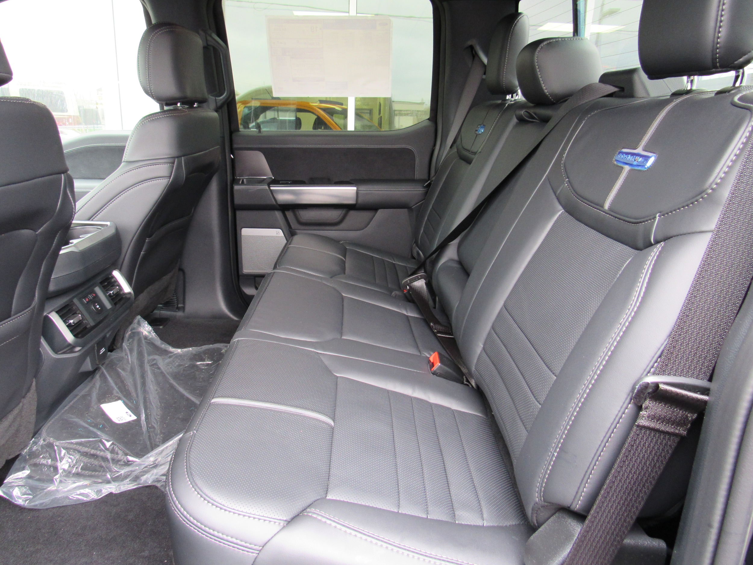 2026 Ford F-150 Platinum - Photo 25