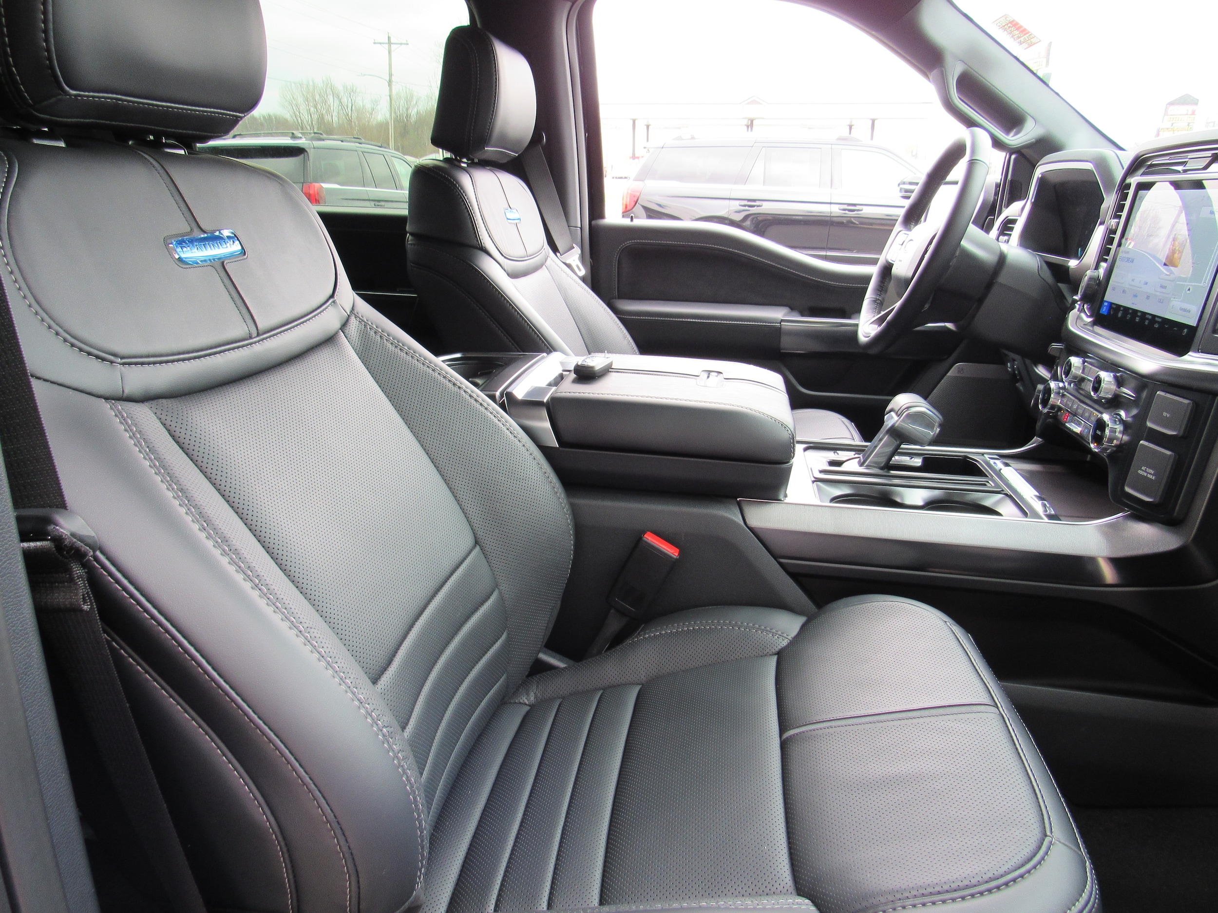 2026 Ford F-150 Platinum - Photo 36