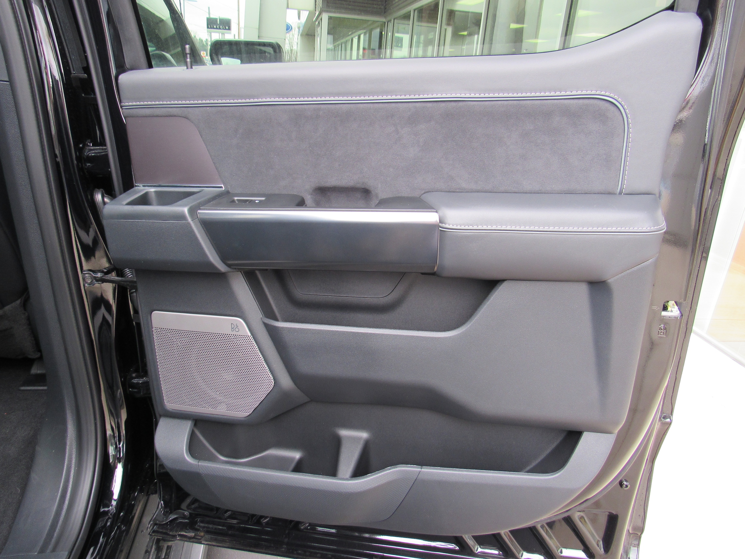 2026 Ford F-150 Platinum - Photo 35