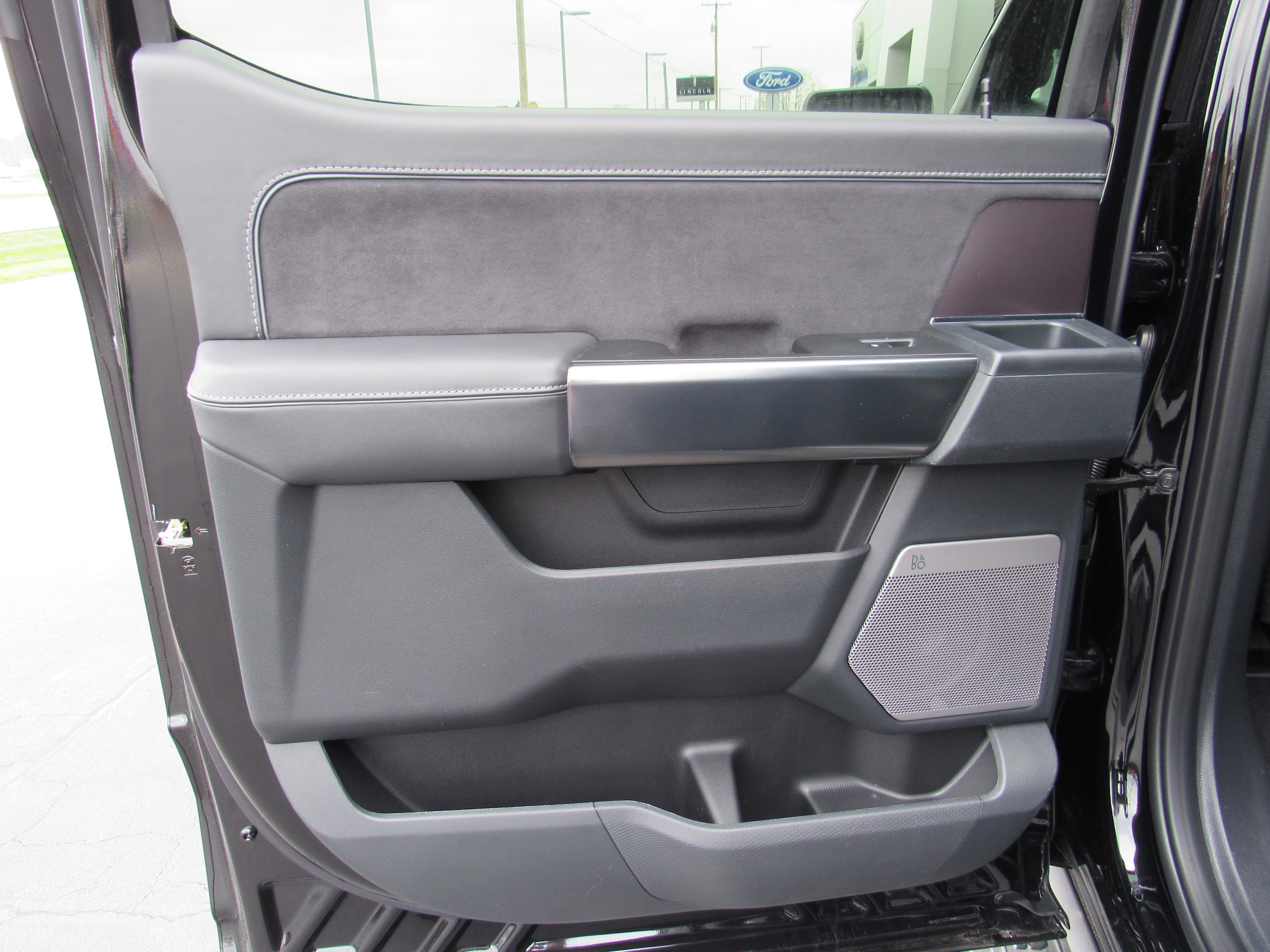 2026 Ford F-150 Platinum - Photo 28
