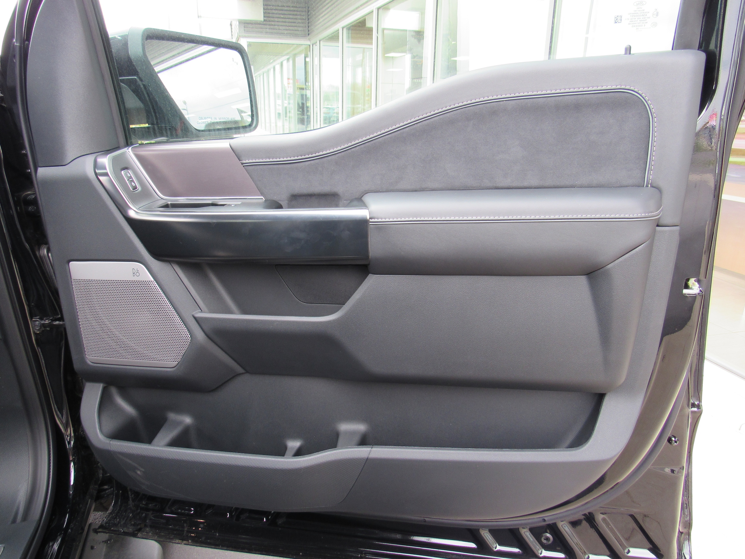 2026 Ford F-150 Platinum - Photo 40