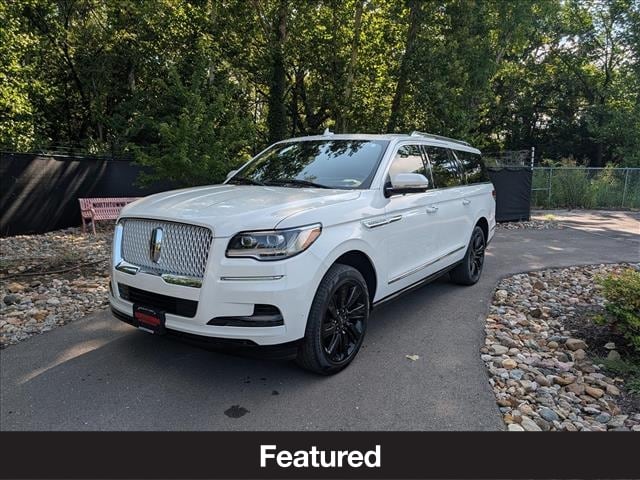 2023 Lincoln Navigator