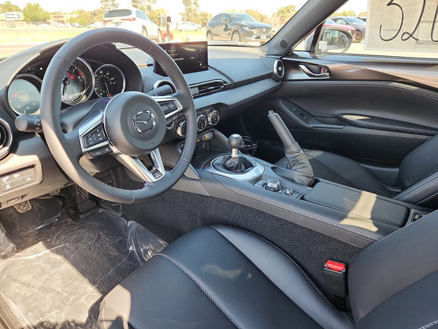 2026 Mazda MX-5 Miata RF Grand Touring - Photo 11