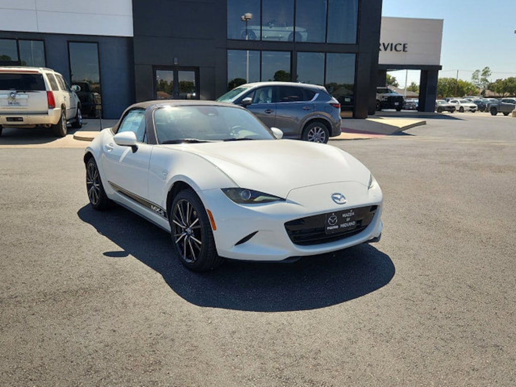 New 2026 Mazda MX-5 MIATA Grand Touring CONVERTIBLE