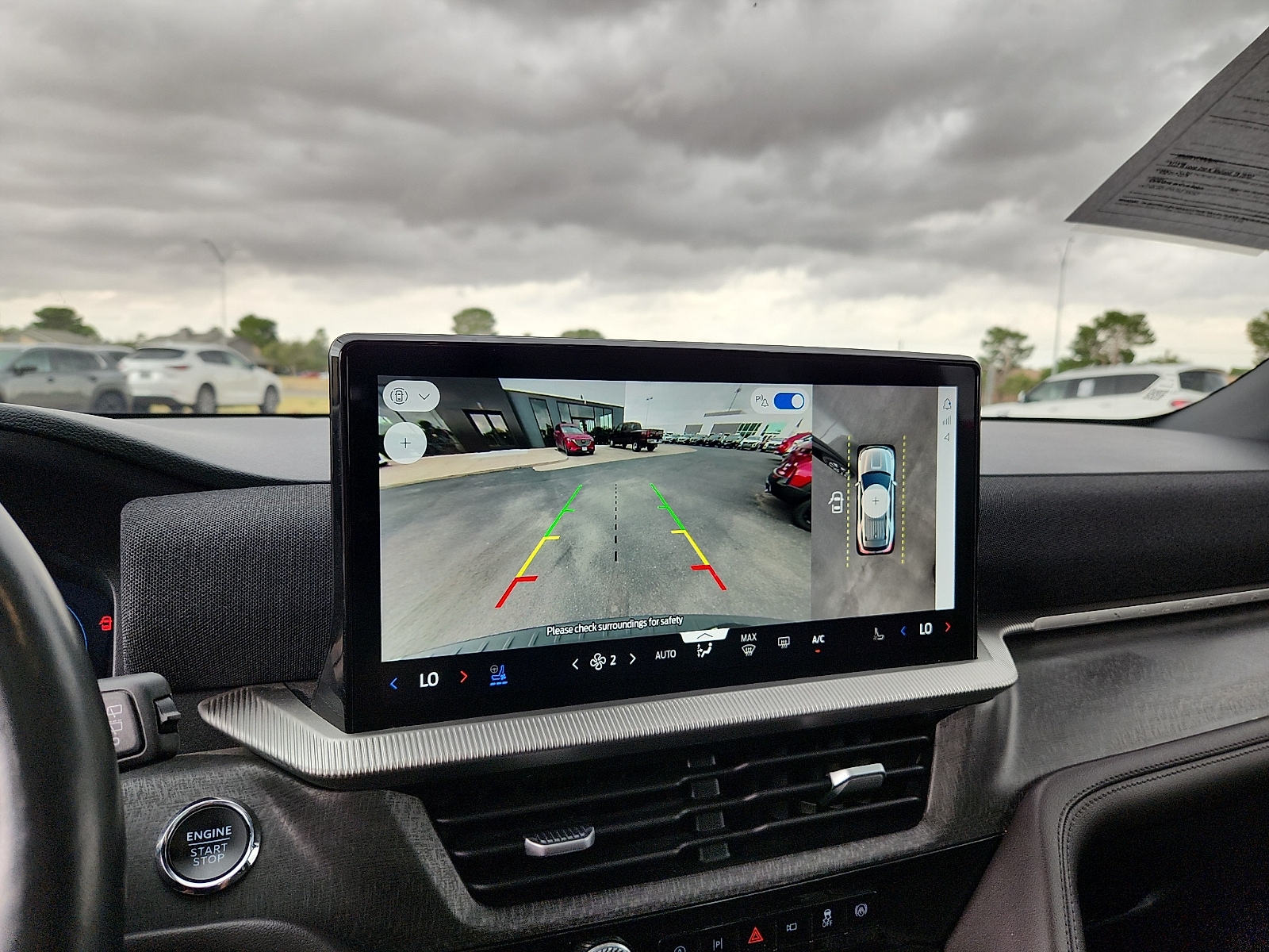 2025 Ford Explorer Platinum - Photo 18