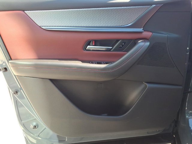 2026 Mazda CX-70 Premium Package - Photo 10
