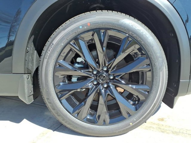 2026 Mazda CX-90 Premium Package - Photo 9