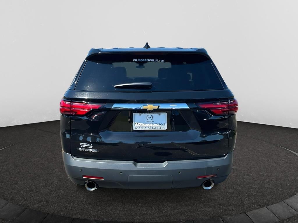 Used 2022 Chevrolet Traverse LS w/1FL SUV