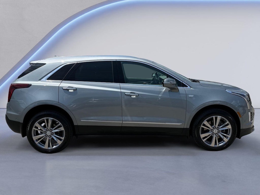 Used 2024 Cadillac XT5 FWD Premium Luxury SUV
