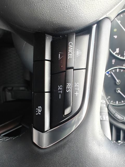 2025 Mazda CX-30 Premium - Photo 24