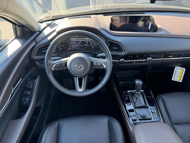 2025 Mazda CX-30 Premium - Photo 11