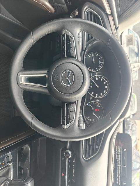 2025 Mazda CX-30 Premium - Photo 14