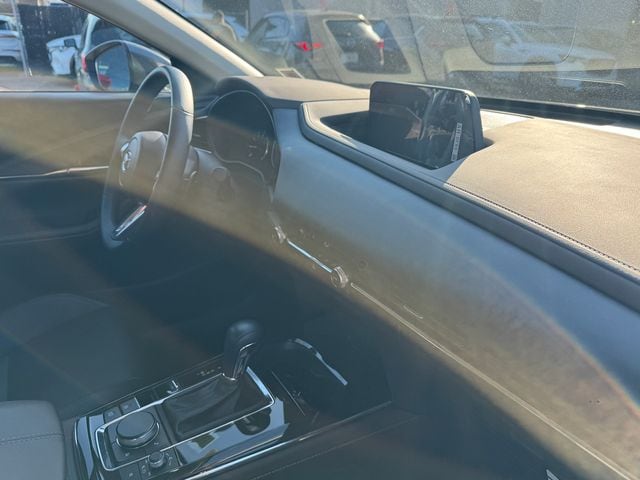 2025 Mazda CX-30 Premium - Photo 28