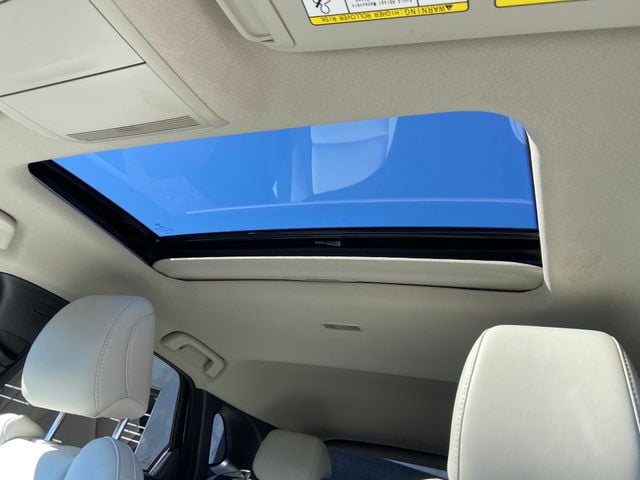 2025 Mazda CX-30 Premium - Photo 14