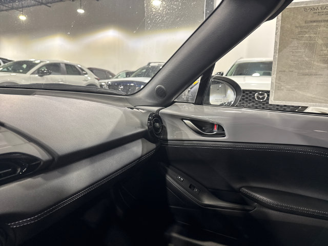 2026 Mazda MX-5 Miata Club - Photo 22