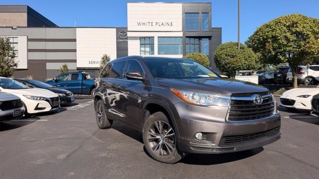 2016 Toyota Highlander