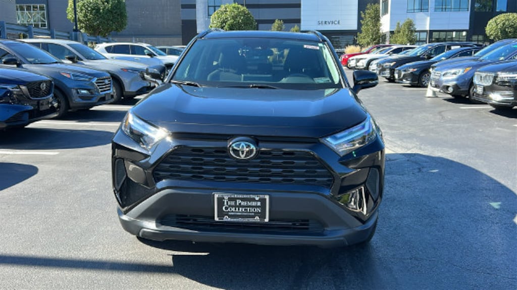 Used 2025 Toyota RAV4 XLE SUV