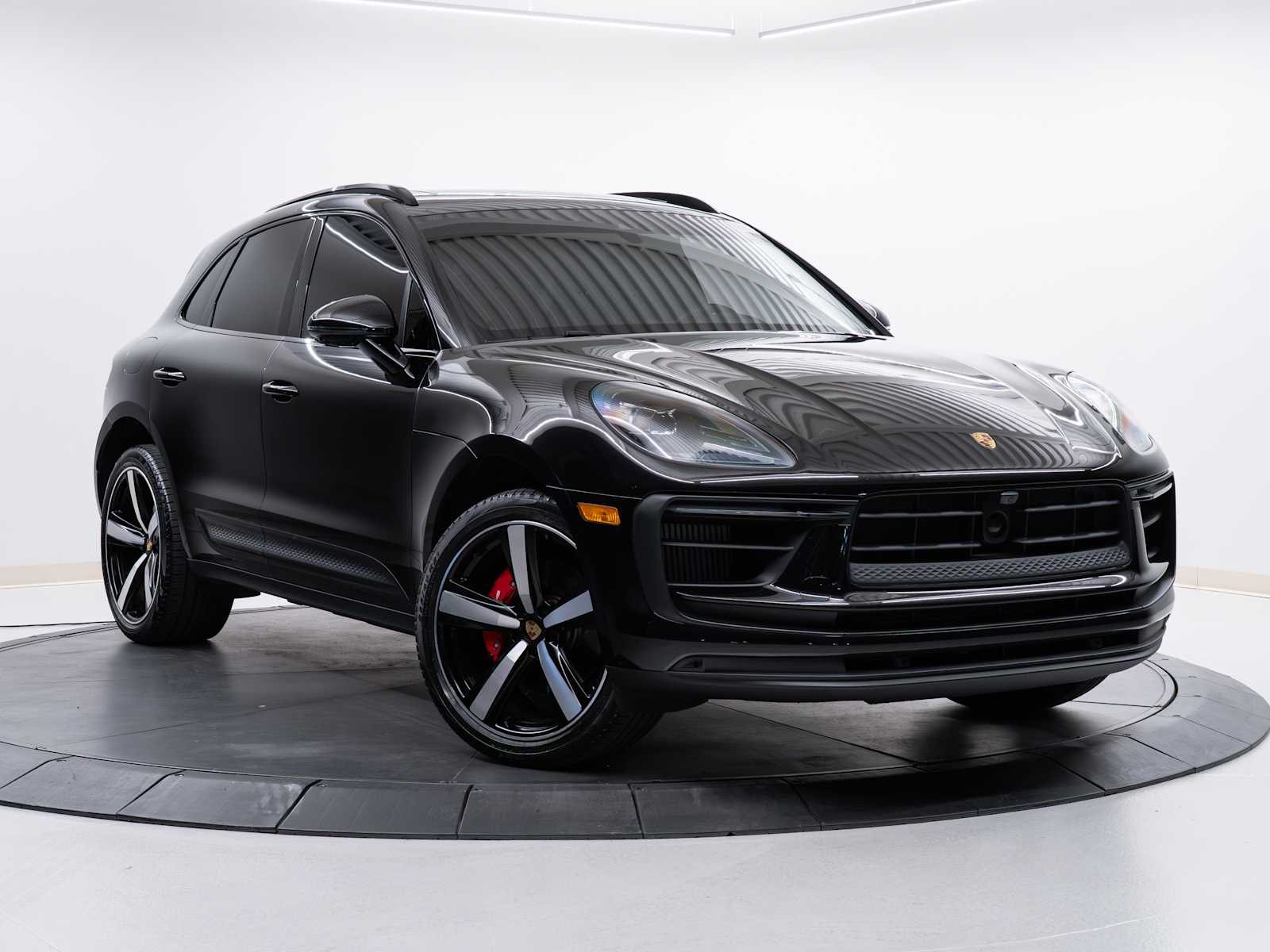 2025 Porsche Macan S