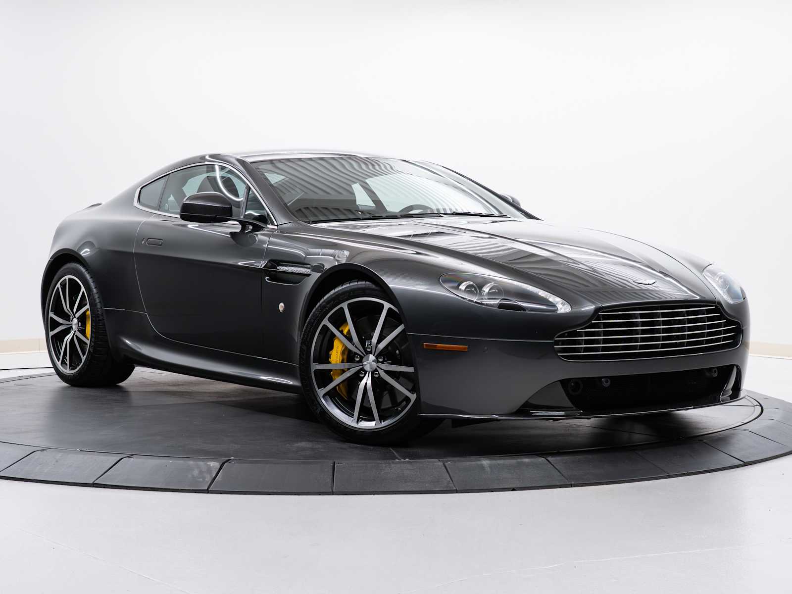 2014 Aston Martin V8 Vantage Base