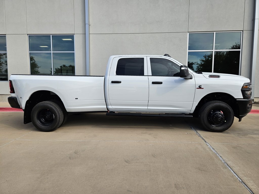 New 2026 Ram 3500 TRADESMAN CREW CAB 4X4 8' BOX Pickup
