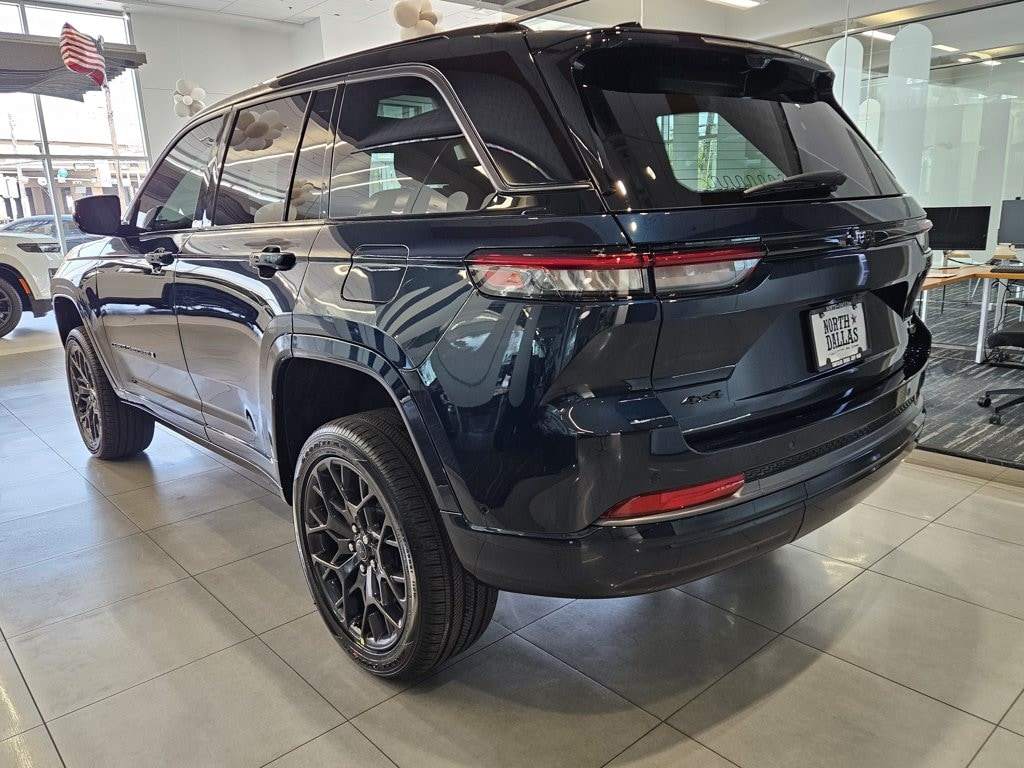 New 2027 Jeep Grand Cherokee Summit Sport Utility