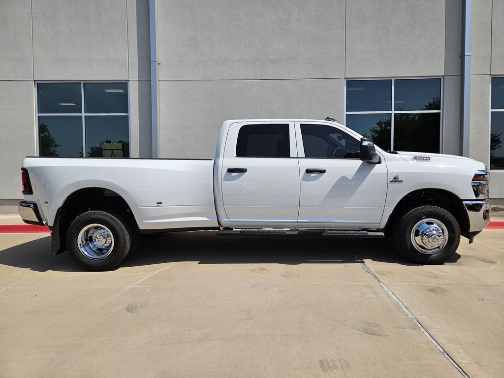 New 2026 Ram 3500 TRADESMAN CREW CAB 4X4 8' BOX Pickup