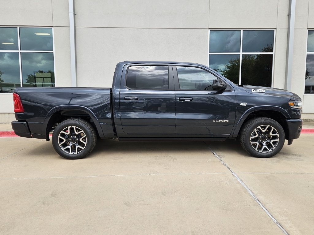 New 2027 Ram 1500 LARAMIE CREW CAB 4X4 5'7 BOX Pickup