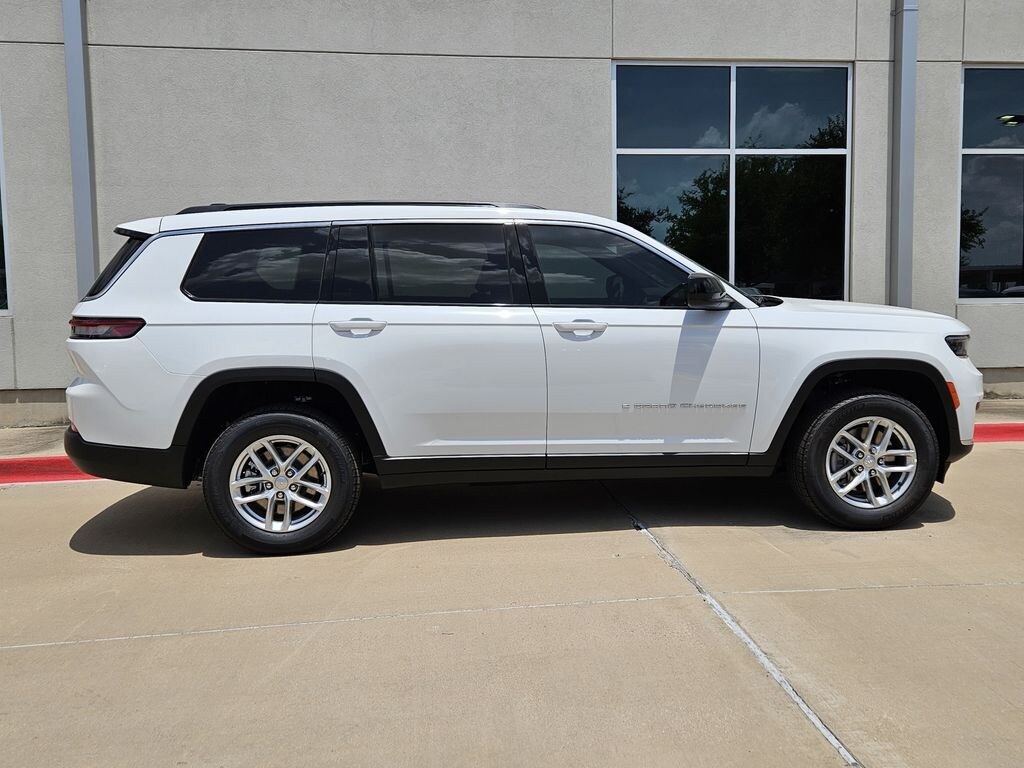 New 2026 Jeep Grand Cherokee L L LAREDO X 4X2 Sport Utility