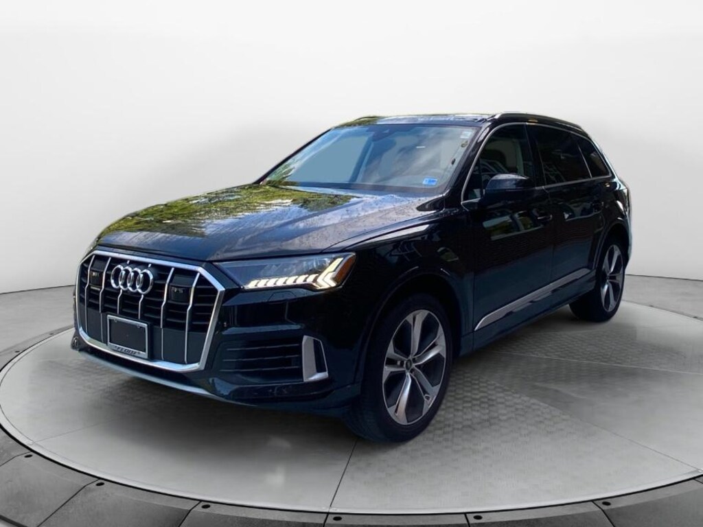 Used 2024 Audi Q7 55 Premium SUV
