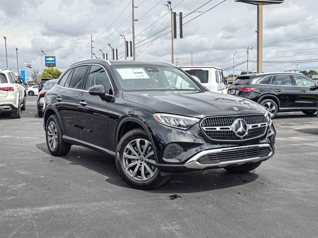 2025 Mercedes-Benz GLC